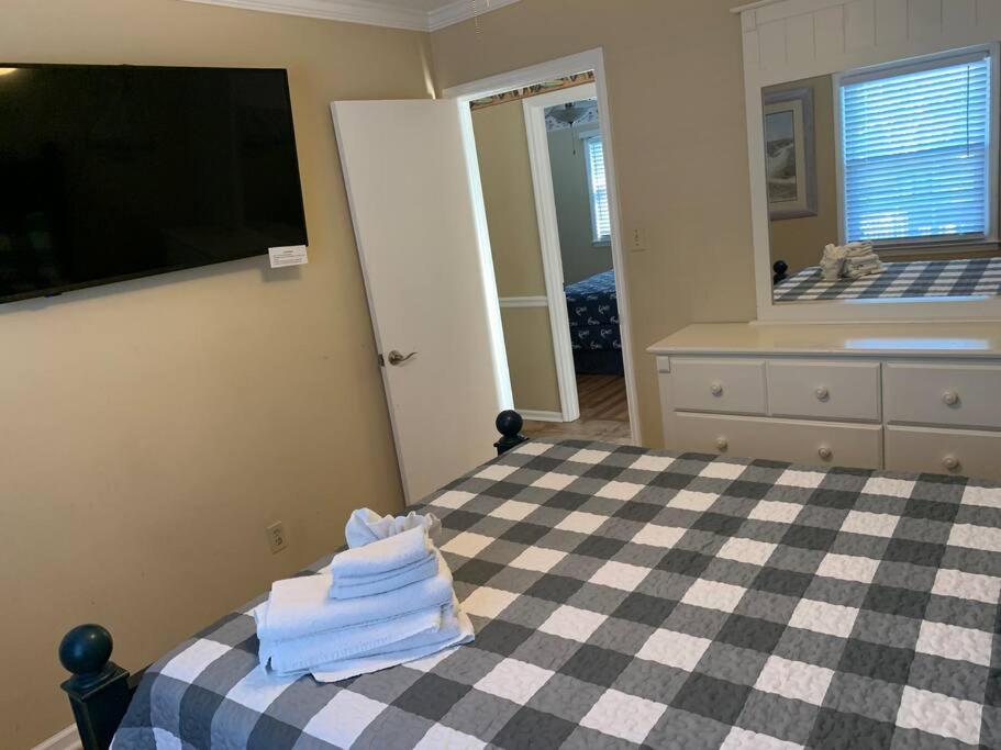 Beach Breeze 3, Pet Friendly, Walking Distance To Atlantic Ocean Free Parking 미를 비치 외부 사진